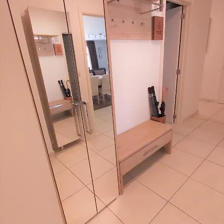 Marjori Met Gratis Parkeerplaats * 奥斯滕德