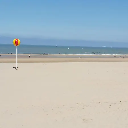 Marjori Met Gratis Parkeerplaats Ostend